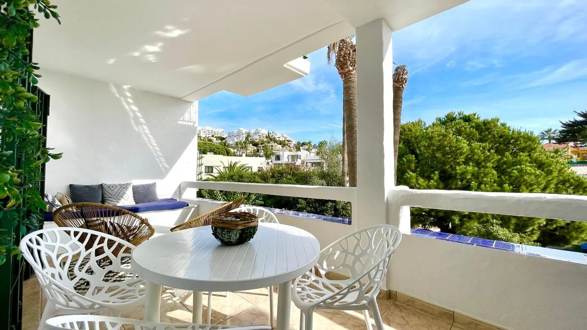 Riviera By The Beach 2 Bedroom Apartment Sitio de Calahonda Spain